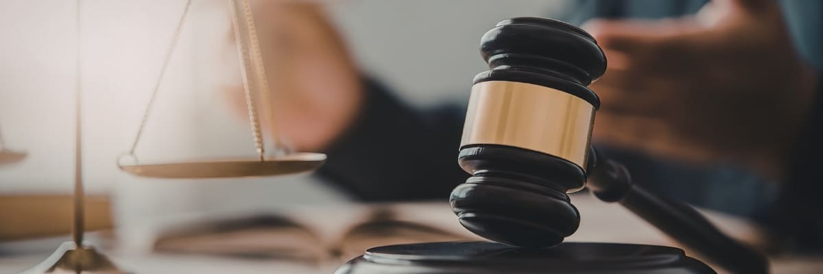 Hoh Law Corporation has experience in representing its clients and safeguarding their rights and interests in criminal matters.